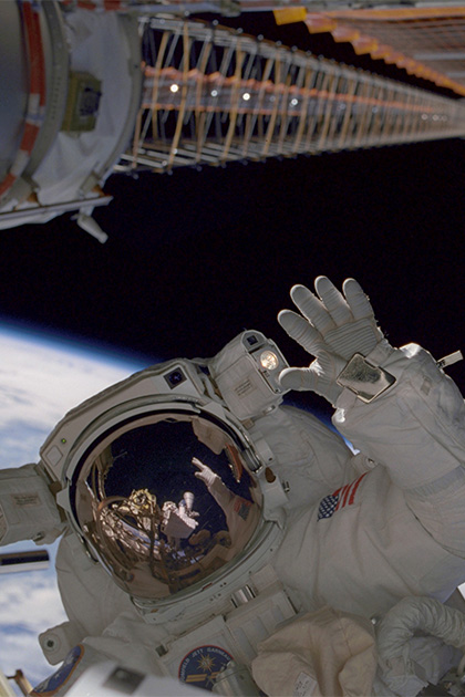  ONCE UPON A TIME IN SPACE
